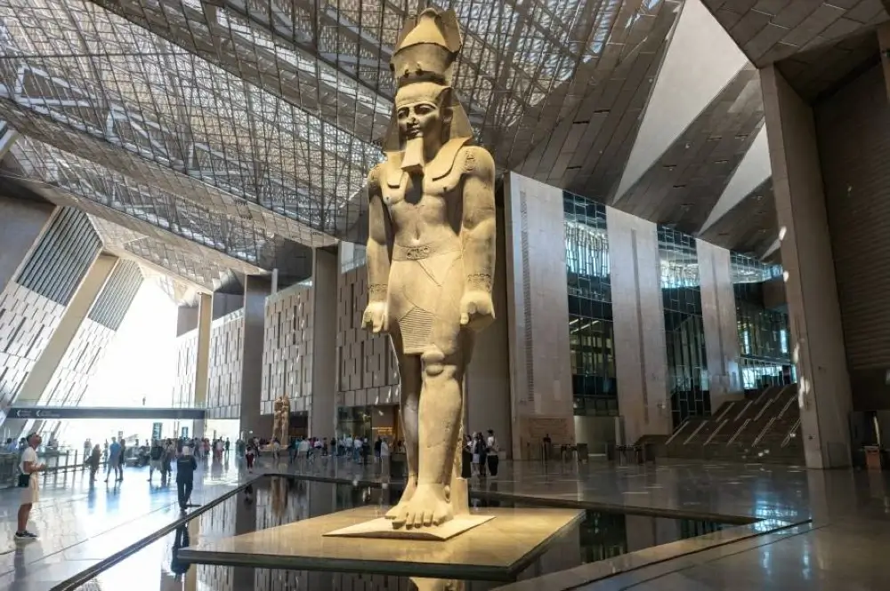 المتحف المصري الكبير