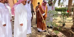 محافظ الأفلاج يدشّن أسبوع البيئة تحت شعار “بيئتنا كنز”