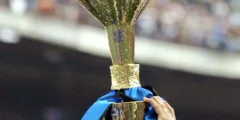 نابولي يتوج بلقب الدوري الإيطالي للمرة الرابعة بعد الفوز كالياري