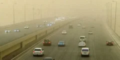 رياح وأتربة تقللان الرؤية بمعظم مناطق المملكة اليوم