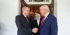 أردوغان وترامب يتفقان على وقف إطلاق النار في غزة